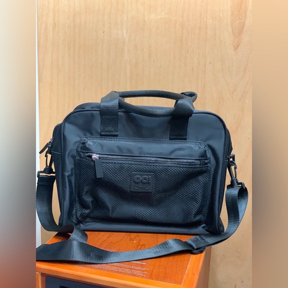 Go Sac Durable Black Duffle Bag With Adjustable Strap